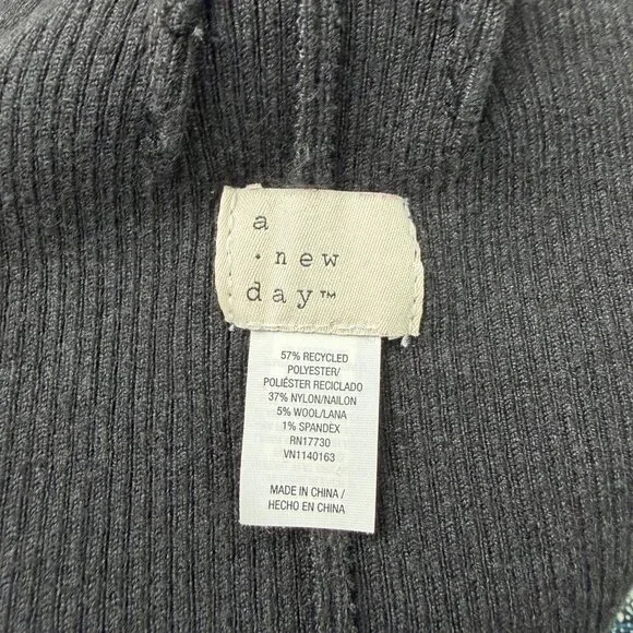 A New Day Black Ribbed Knit Lightweight Beanie Women’s One Size - Picture 4 of 7